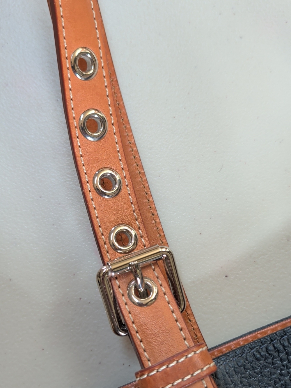 Dooney & Bourke, Midnight Blue Large Pebble Leather Tote With Rich Red Lining - Picture 15 of 16